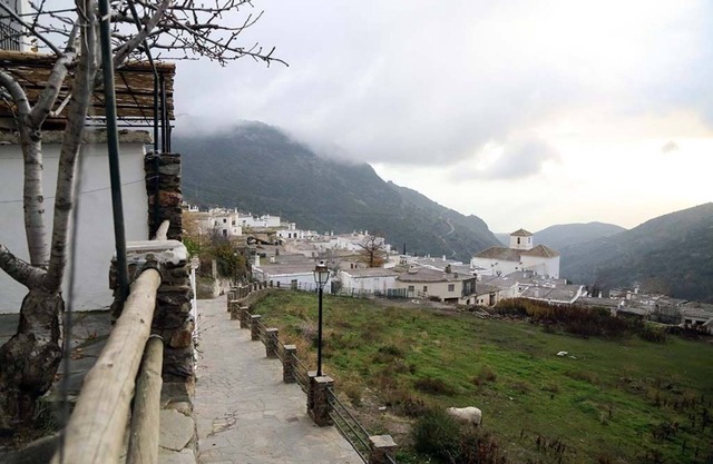 Rural Accommodation El Romero for 6 people