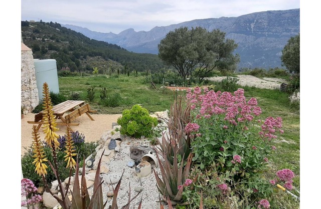 Rural apartment with magnificent views