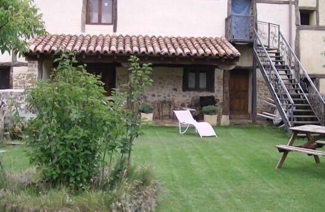 Rural apartment La Panera de la Tila for 2 people