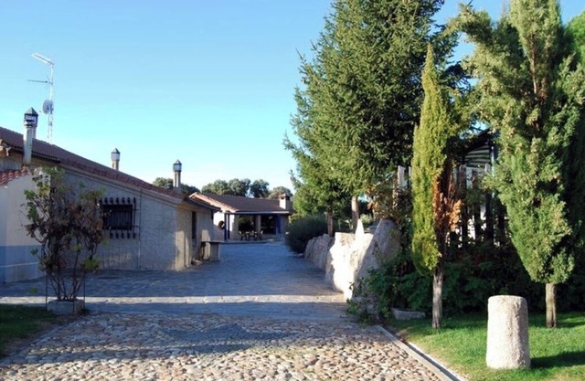 Rural Complex: Casas de Bermudillo: 30 pax, exclusive space.