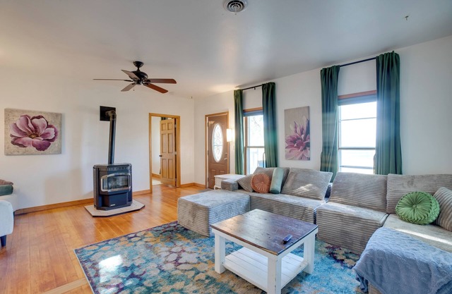 Rural Home Near Event Venue! 26 Mi to Black Canyon