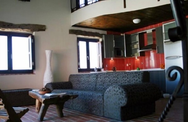 RURAL HOUSE 5 CELEMINES SUR