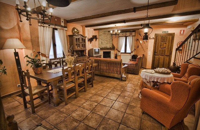 Rural house (full rental) El Herrero de Pollos for 6 people