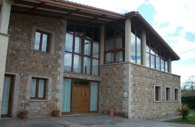 Rural House with 10 Bedrooms in Sierra de Gata Extremadura
