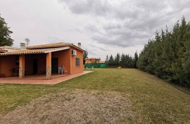 RURAL HOUSE WITH POOL. CHALET ALCAZABA