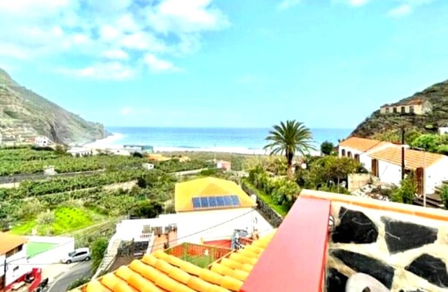 Rural house with terrace incredible sea views