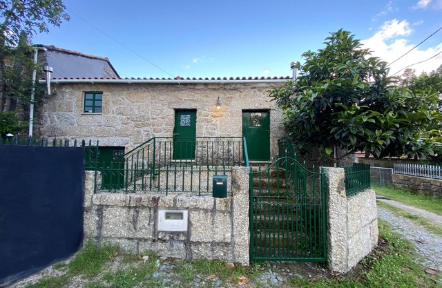 Rural House Near Gerês Natural Park - Casa Araujo de Sousa