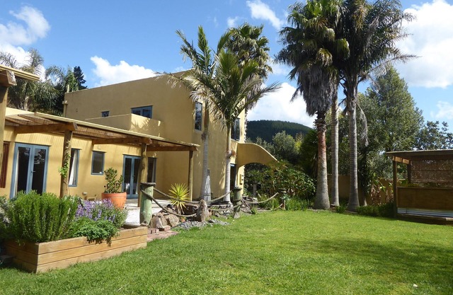 Rural retreat close to beaches