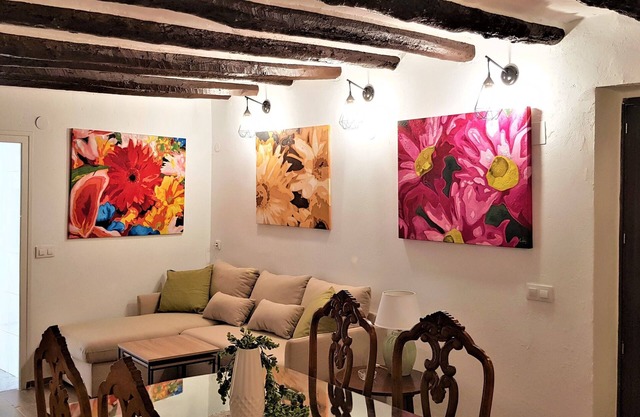 Rural tourist apartment with spa area. Main Square. PB. Sant Jordi
