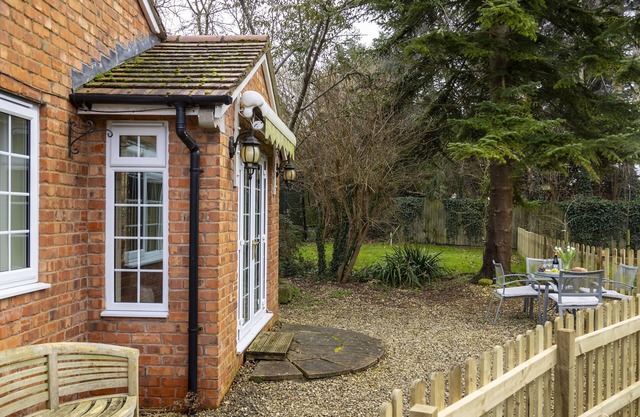 Russell Cottage - a beautiful cottage sleeping two guests
