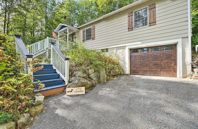 Rustic Adirondacks Home w/Hot Tub & Lake Access!