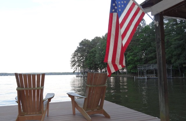 Rustic Cabin Rental With Private Cove Access To Gorgeous Lake Gaston.
