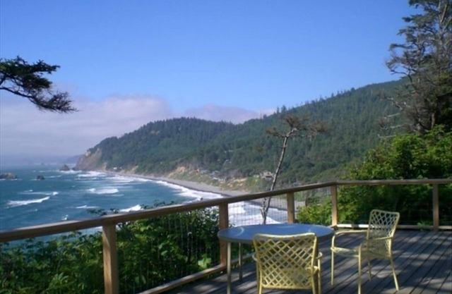 Rustic Cabin with Spectacular Ocean View