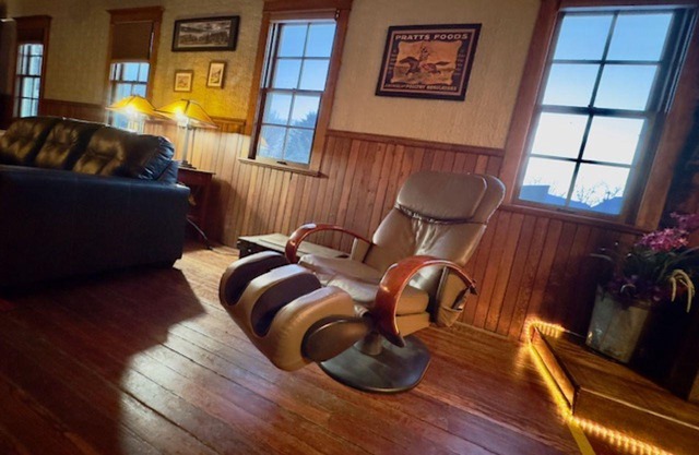 Rustic Charm and acres of elbow room: Ghostown Blues Lodge Near Cypress Hills!