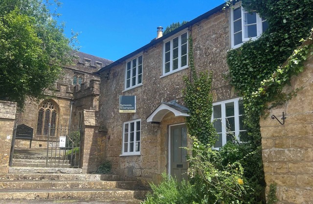 Rustic Cottage in the countryside