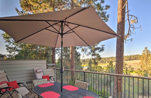 Rustic Klamath Falls Retreat w/ Private Deck!