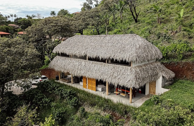 Rustic Ranch in the Paradise