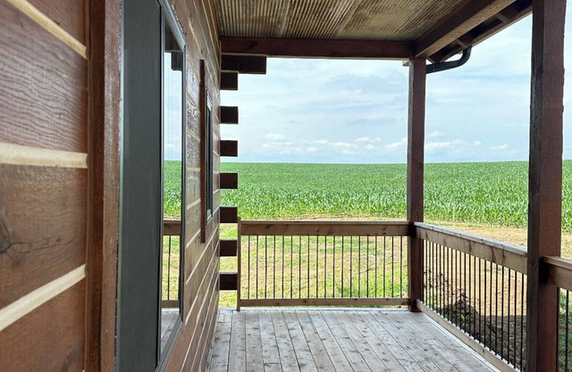Rustic Retreat - Quiet Cabin on Scenic Countryside