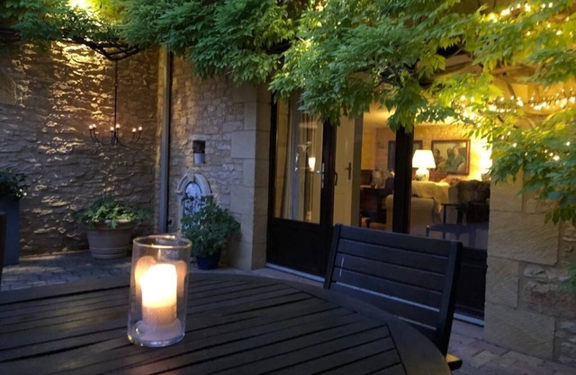 Rustic stone barn in a charming rural village in walking distance to amenities