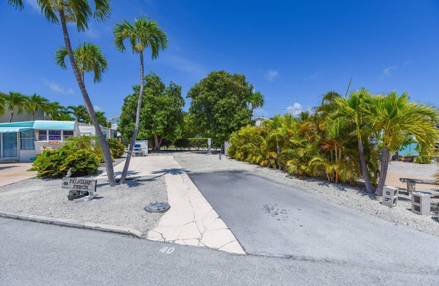RV Lot 40 Venture Out, Lot dimentions - 35'x69'