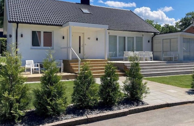 Rymligt, Strandnära Hus, 5 Sovrum, Bastu och Gym,