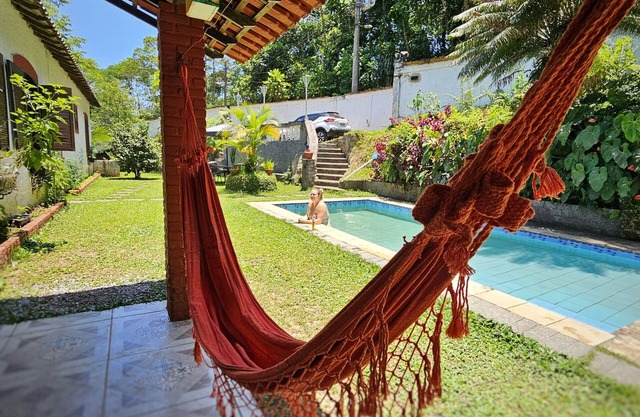 Sítio com Piscina e Cachoeira em Petrópolis