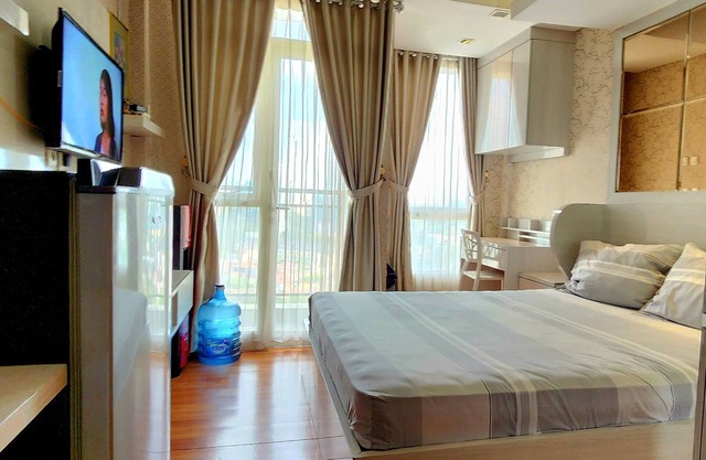 Studio18 @Elpis Kemayoran free Netflix & YouTube