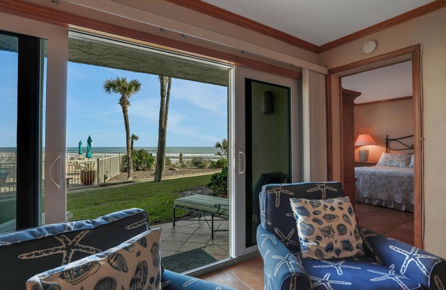 Steps from the sand, Walk out, High end vacation home