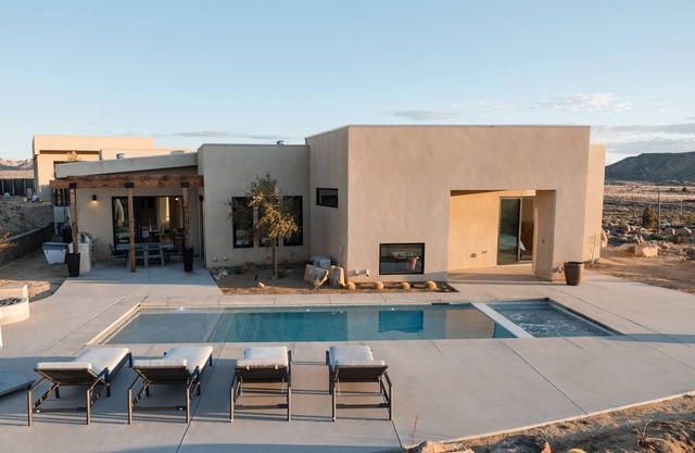 Sagebrush Hideaway w/Pool+Spa, Sauna, Cold Plunge