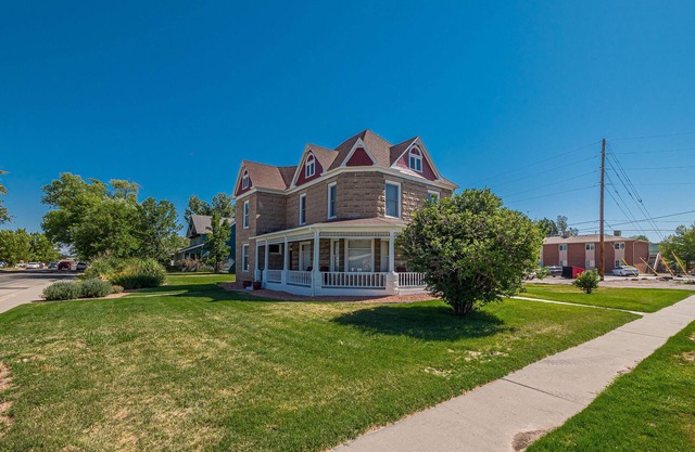 Sagebrush V: Gorgeous Yard w/Large Patio!