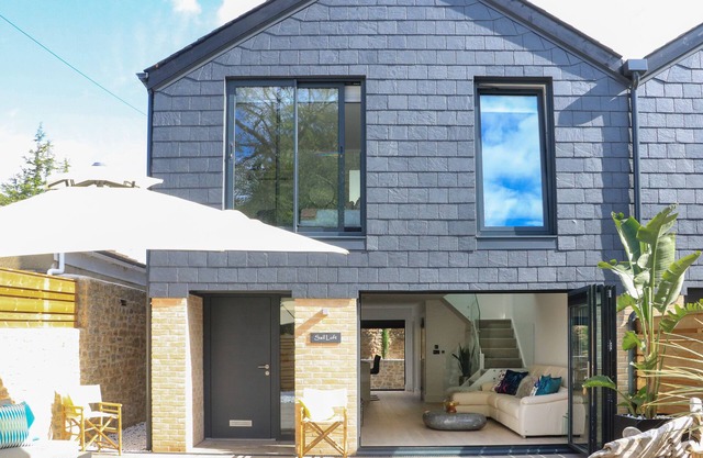 SAIL LOFT, family friendly, country holiday cottage in Dawlish