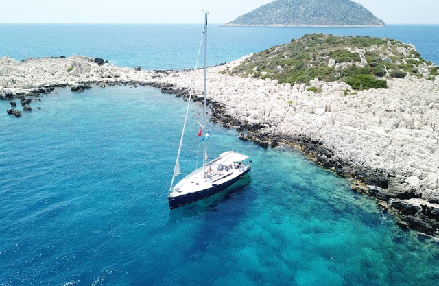 Sailing holiday in a Beneteau Oceanis 48 along the Mediterranean Sea in Kas,
