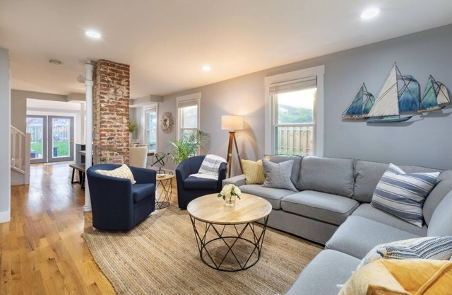 Sailor's Retreat! Perfect home for the getaway weekend. Best location!