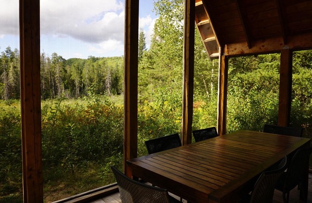 Saint Alexis Des Monts: Chalet - Saint-Alexis-des-Monts