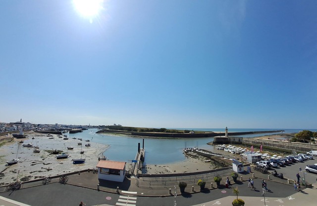 Saint Gilles Croix de Vie facing the sea (l'Adon).