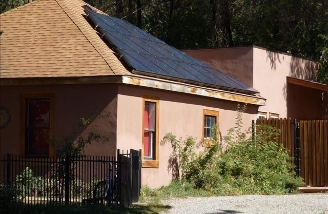 Saint Francis House ~ Downtown Durango *Sanitized & High Speed Wi-Fi*