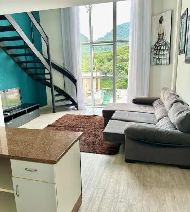 Saint Sebastian Flat 603- Com Hidro! até 3 pessoas, Duplex, no centro