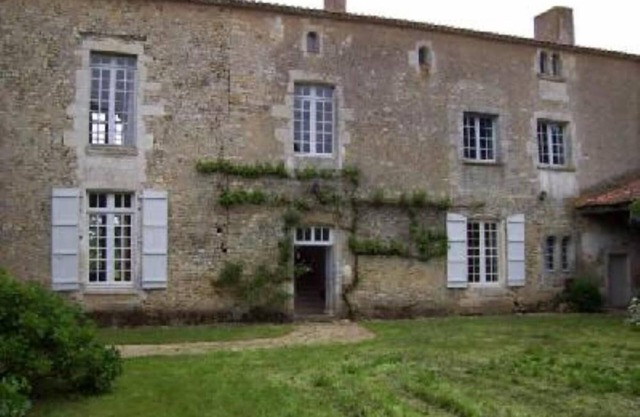 Sainte Hermine: Outstanding mansion of 16th century