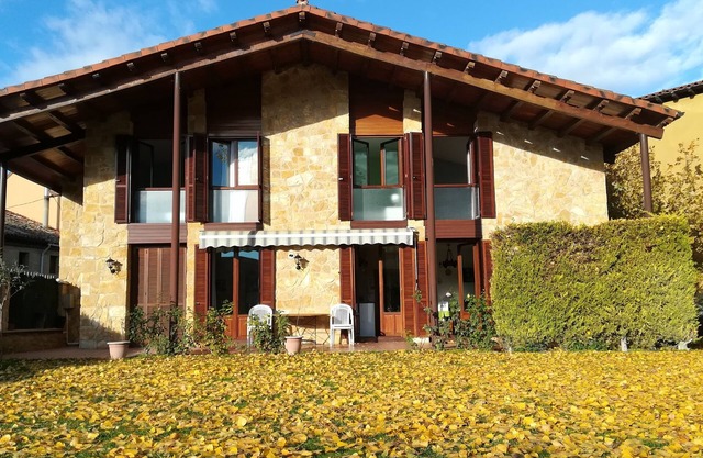 SAJAZARRA. Holiday home Detached villa 160 m/2 very bright