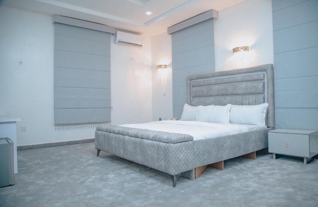 Sakasa hotel and suites