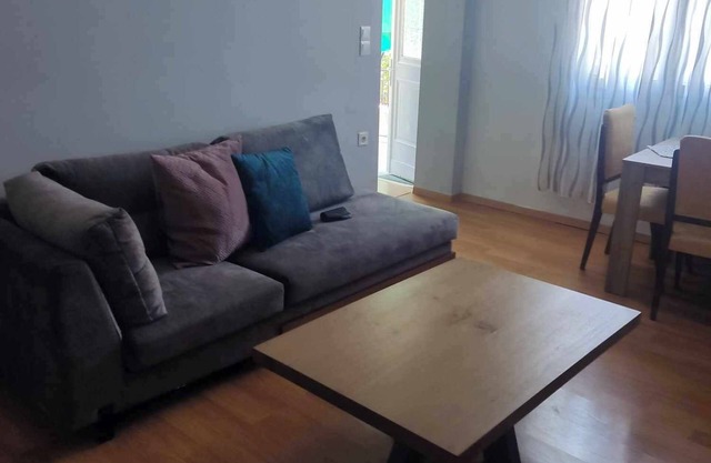 sakis apartments