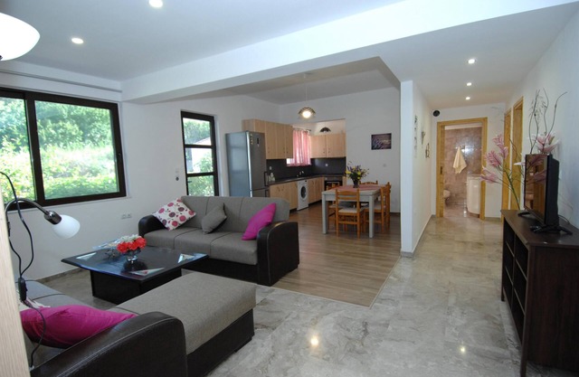 Salakos Mountain View Home