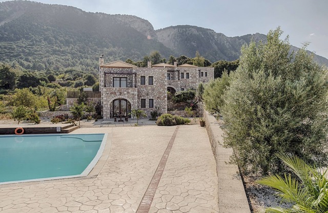 Salakos Villas