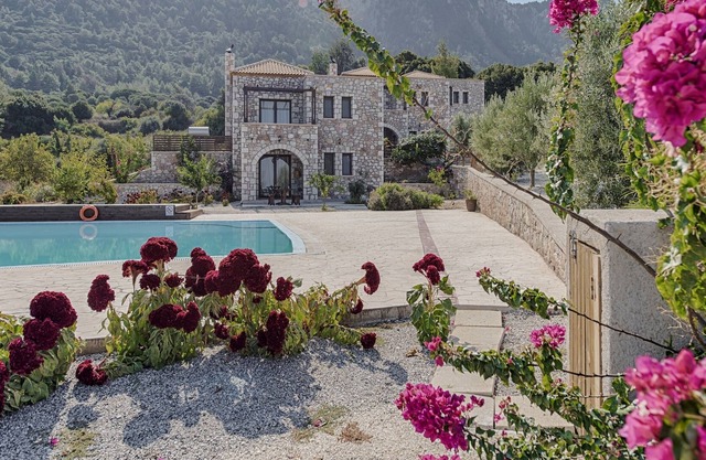 Salakos Villas - Lemon Tree Villa