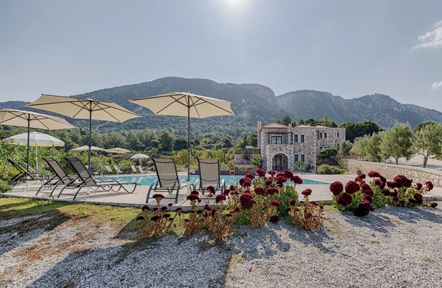 Salakos Villas - Mandarine Villa