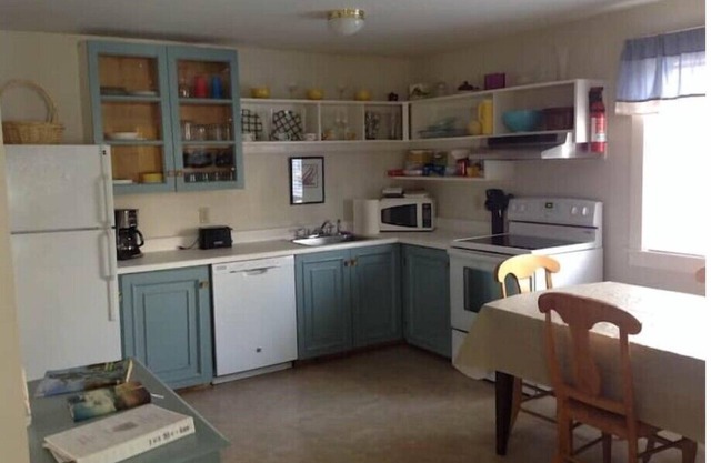 Salem/Beverly holiday and winter stays! Prefect for the family.n