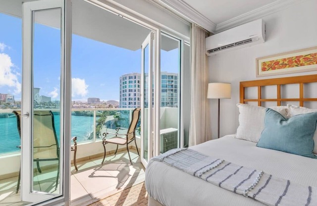 Saline Studio | located at the Condado Lagoon Villas building in Condado