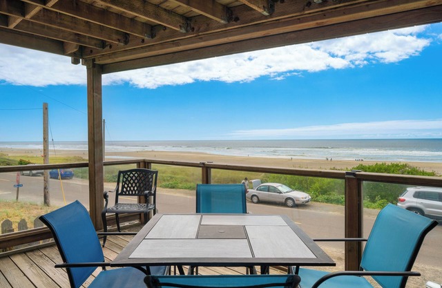 Salish MCA#50050 -Ocean Front 2 bedroom Triplex Condo- stunning Ocean views.