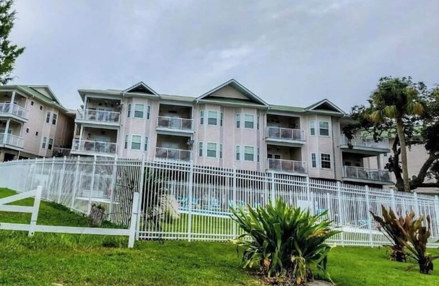 Salty Pelican Unit 107 Gulf View Condo In Horseshoe Beachn