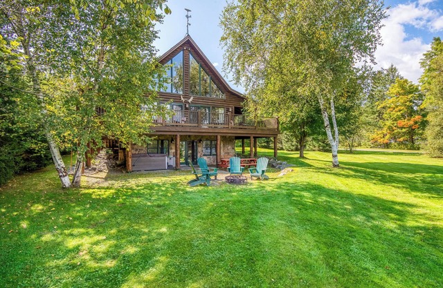 Sam-O-Set Lodge | Lakeside Retreat w/Hot Tub, Dock, and Fire Pit